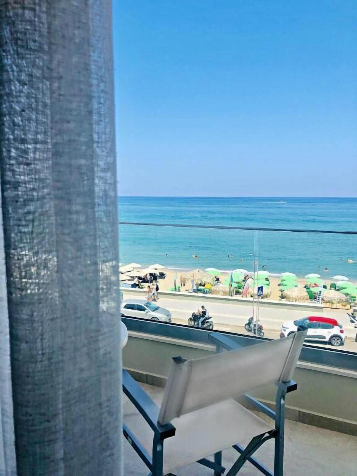 โรงแรมบาติส Rethymno  ภายนอก รูปภาพ