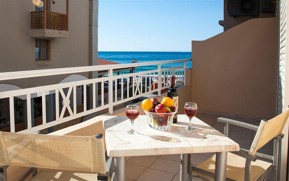 โรงแรมบาติส Rethymno  ภายนอก รูปภาพ