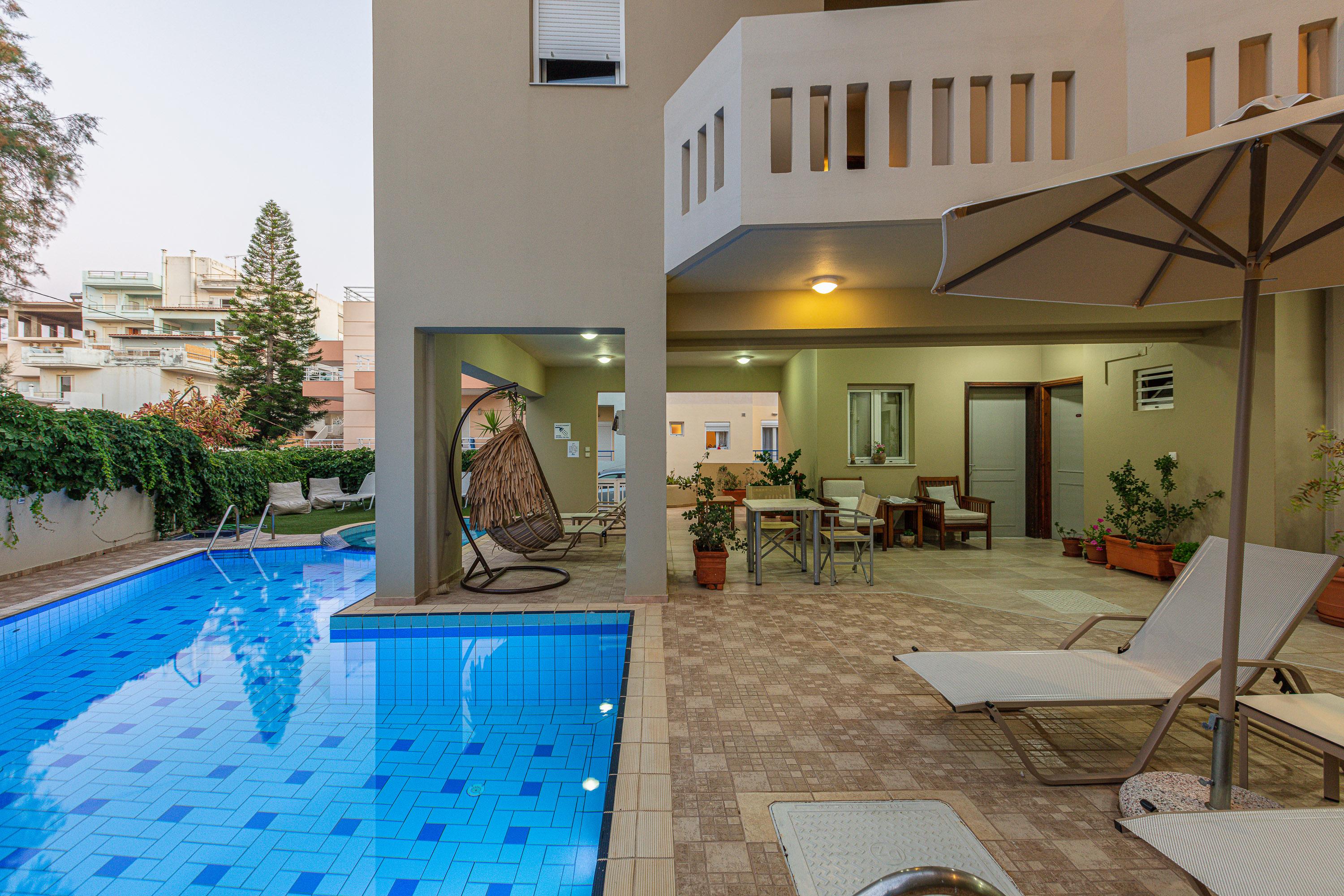 โรงแรมบาติส Rethymno  ภายนอก รูปภาพ