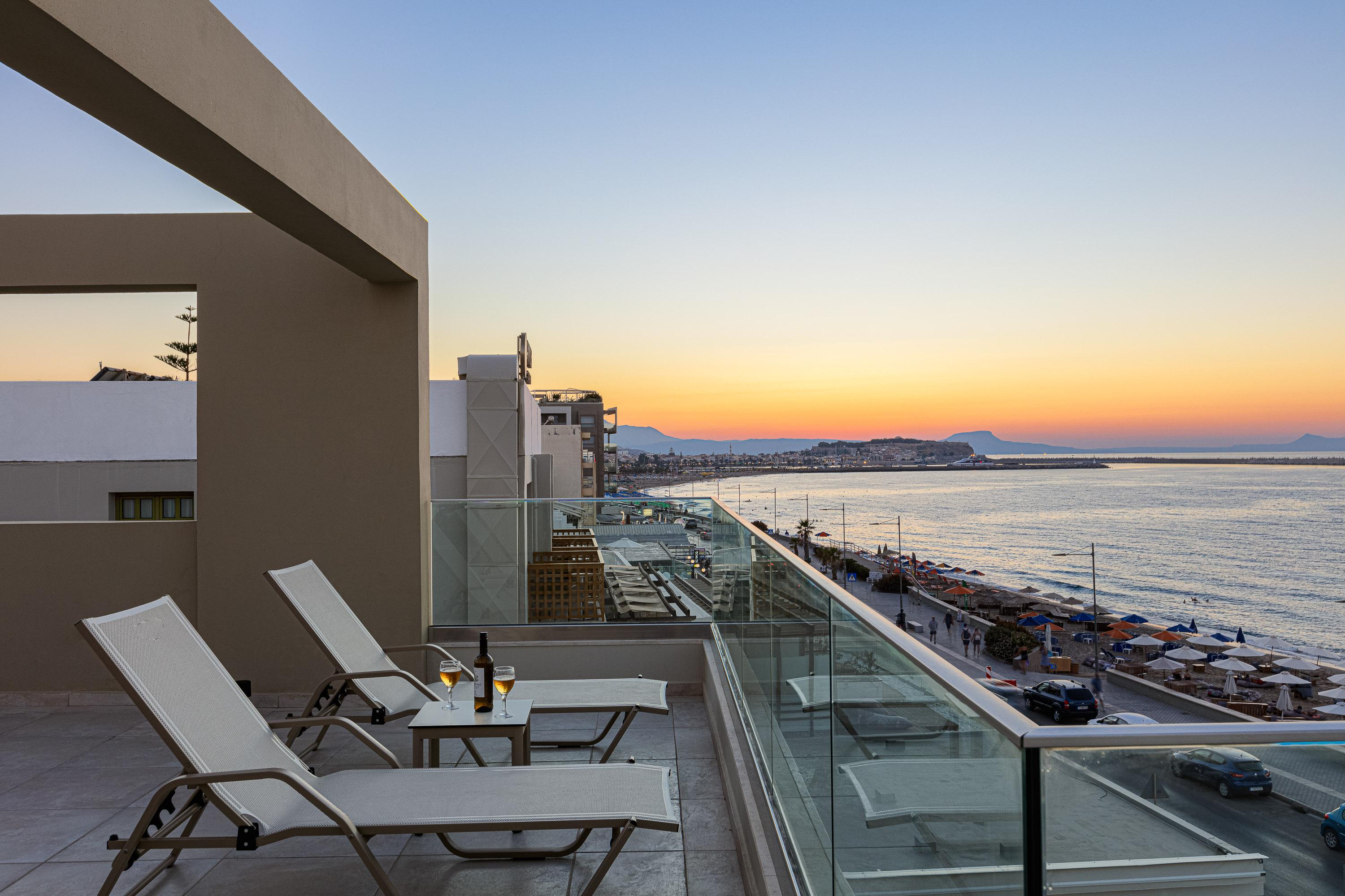 โรงแรมบาติส Rethymno  ภายนอก รูปภาพ