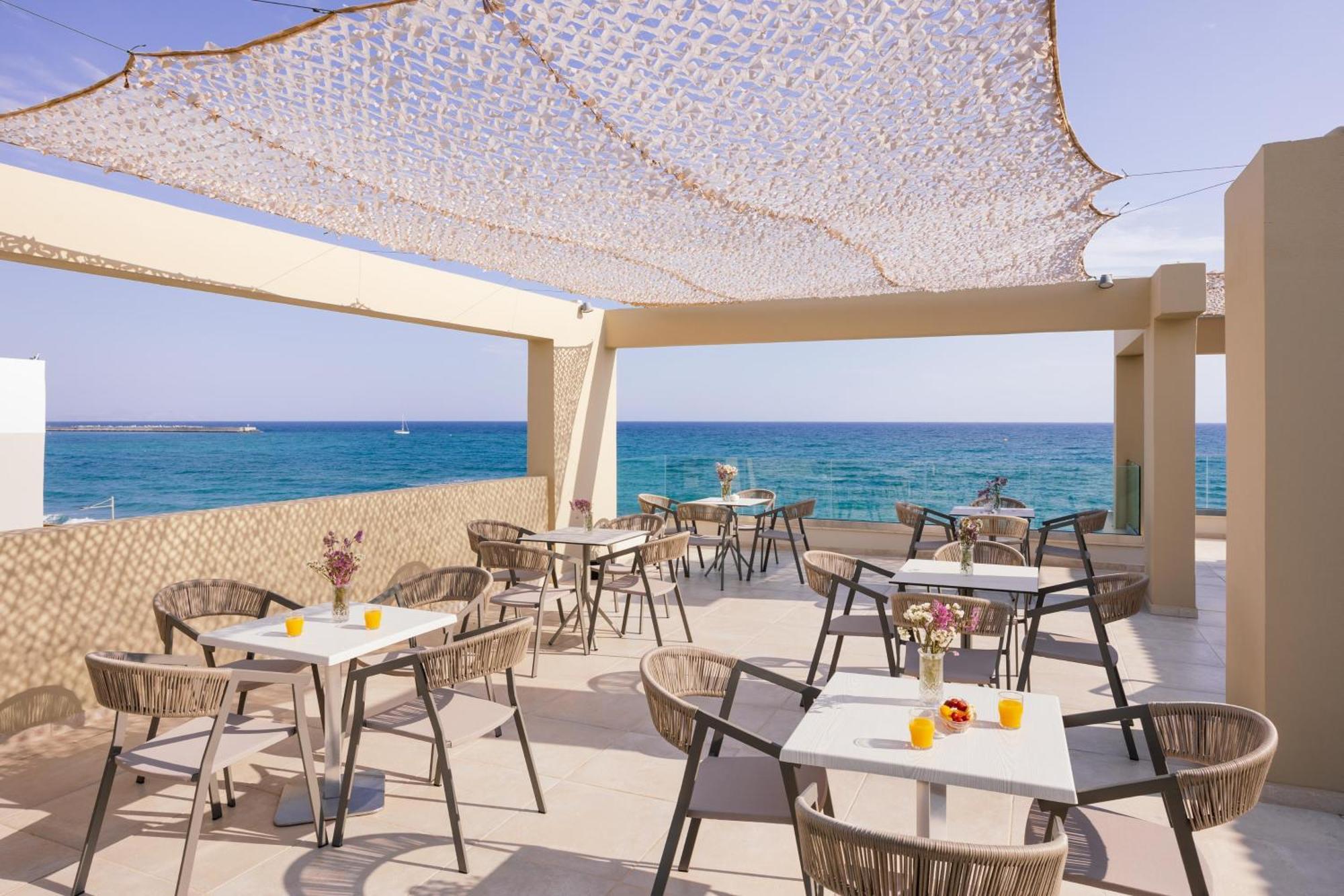 โรงแรมบาติส Rethymno  ภายนอก รูปภาพ